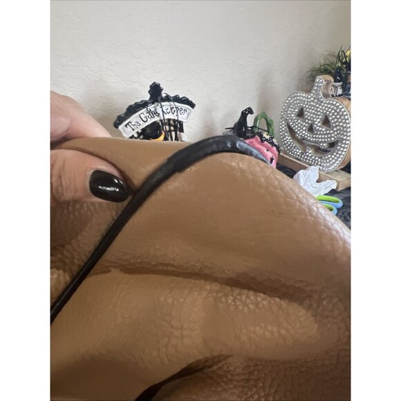 Dooney and Bourke Brown Pebble Grain Floretine Leather Large Satchel Handbag - Picture 6 of 16